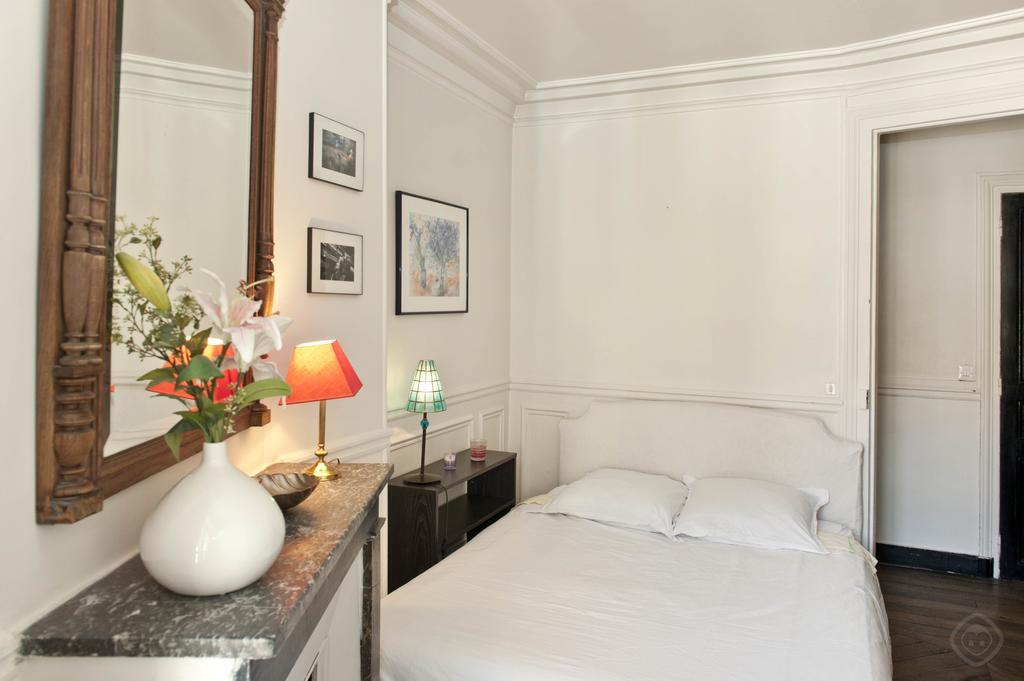 Classy St. Germain Apartment Παρίσι Δωμάτιο φωτογραφία